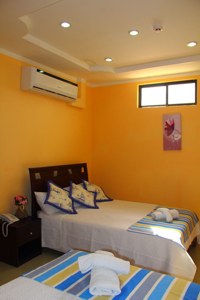 פורטו איורה Hostal Duncan מראה חיצוני תמונה